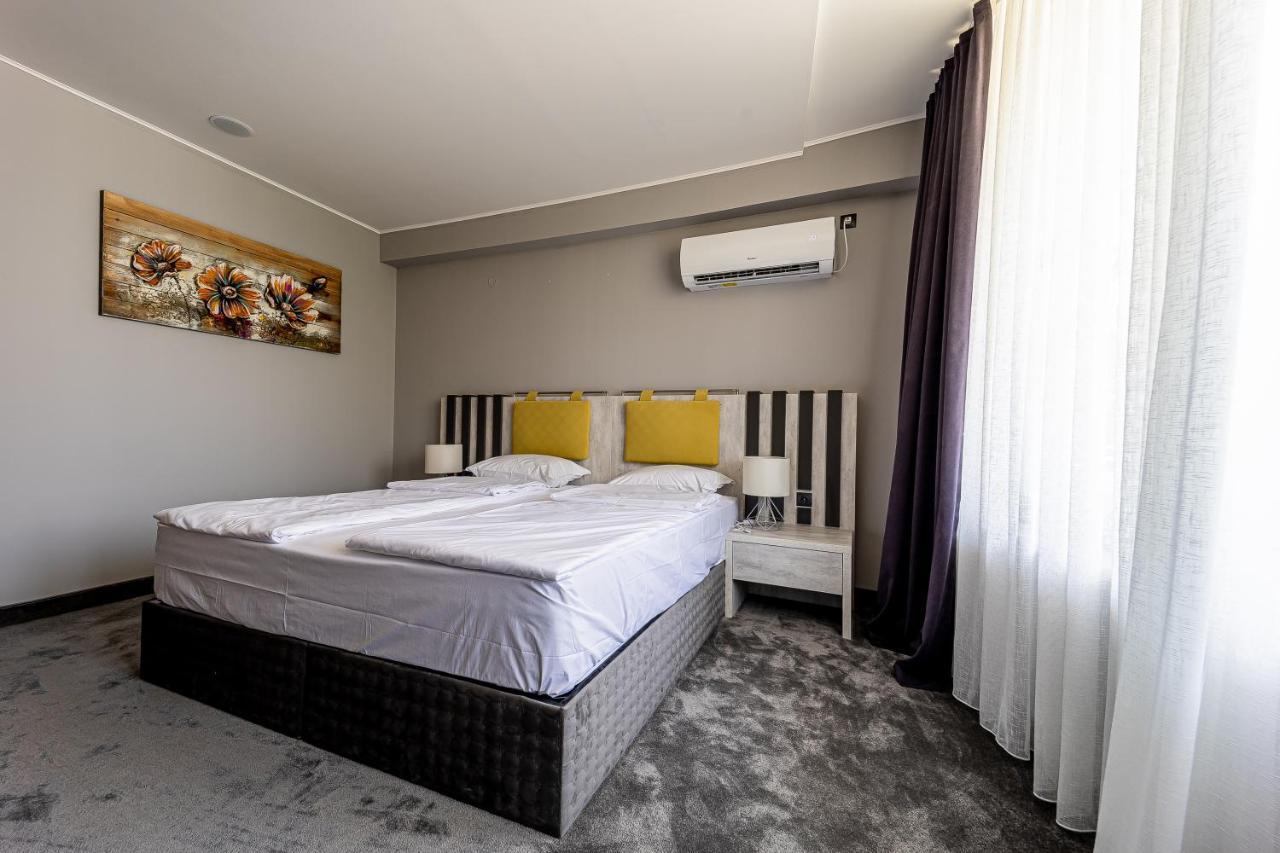 Hotel Caesar 2 Kurdzhali Luaran gambar