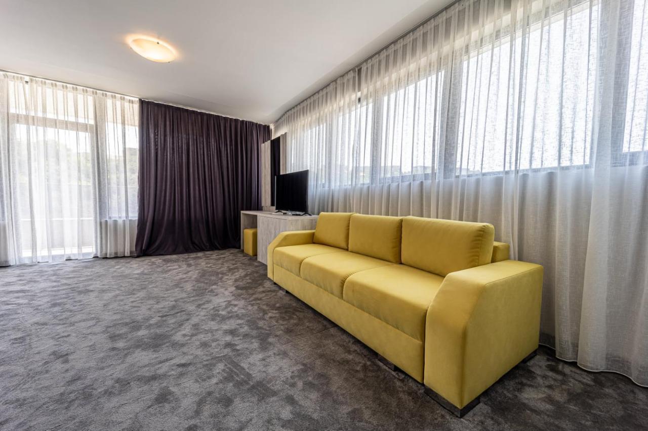 Hotel Caesar 2 Kurdzhali Luaran gambar