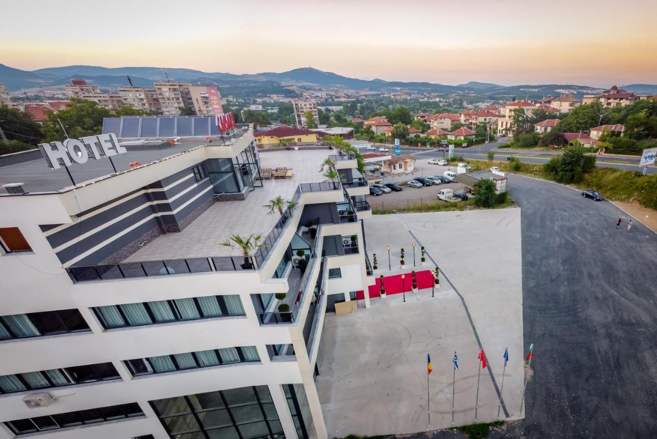 Hotel Caesar 2 Kurdzhali Luaran gambar