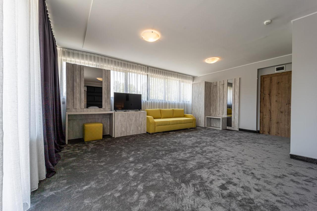Hotel Caesar 2 Kurdzhali Luaran gambar
